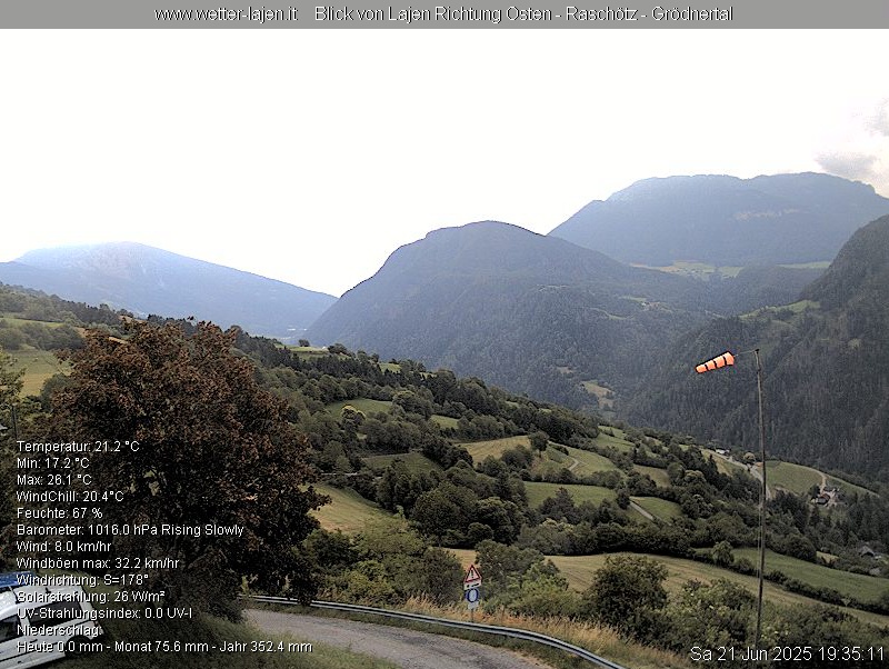 immagine della webcam nei dintorni di Barbiano: webcam Laion